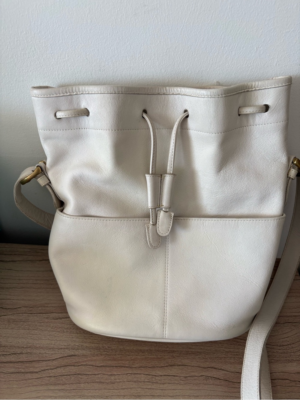 Coach vintage 4151 Thompson Drawstring Bucket Bag